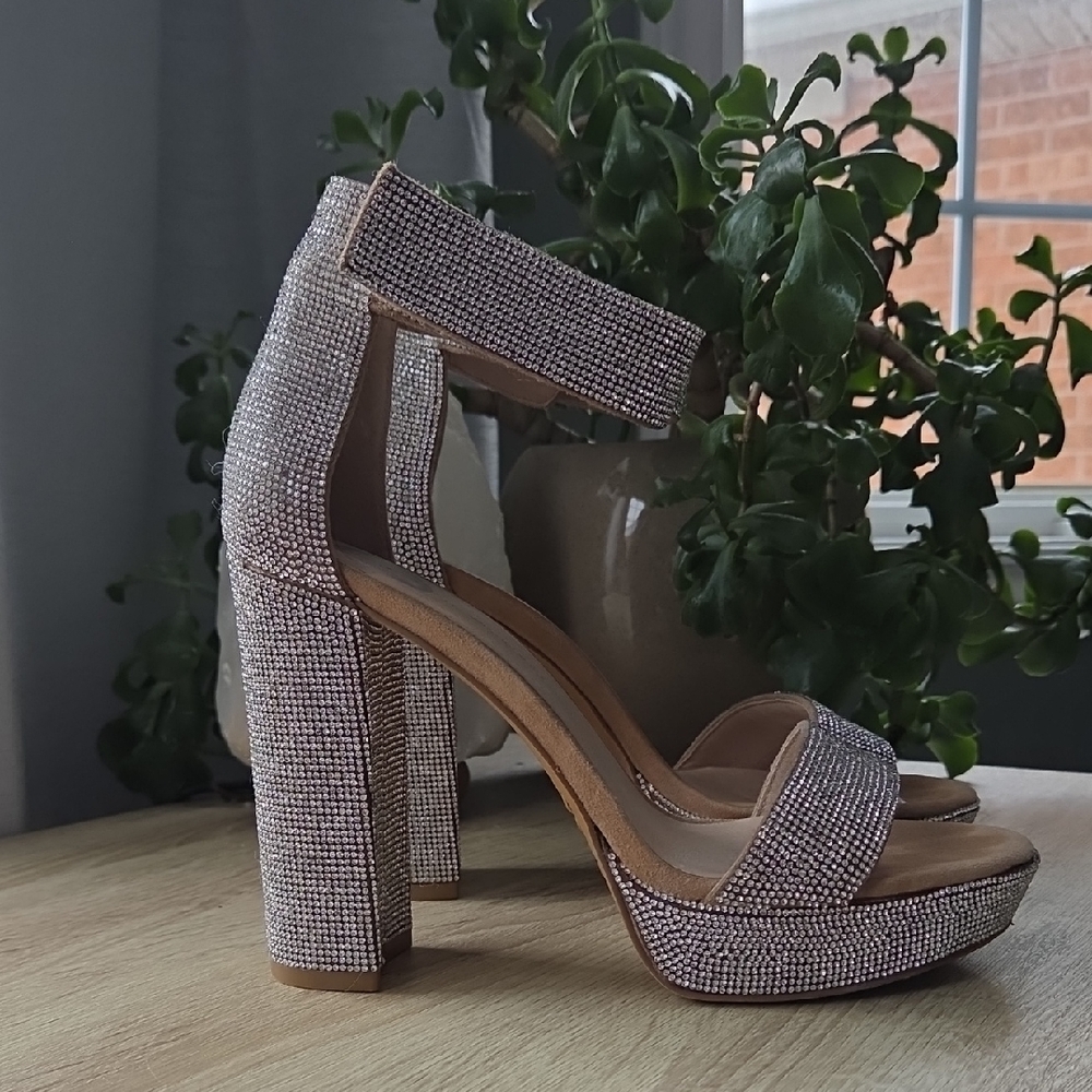 Wishbone BRIGETTE Rhinestone Platform Block Heel Sandals